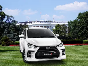 harga dan cicilan mobil agya