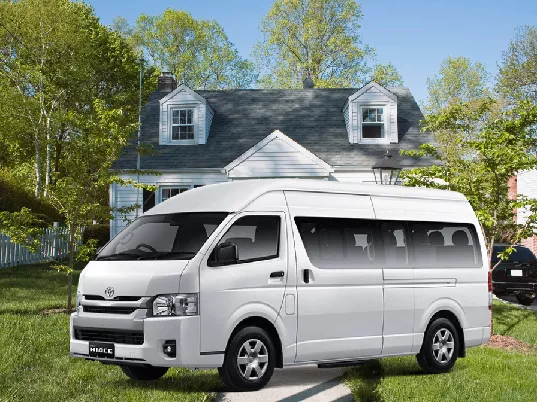 harga hiace commuter