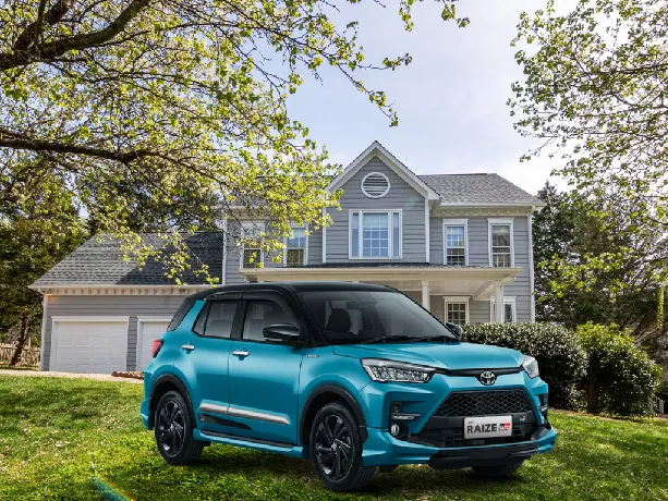 simulasi cicilan mobil toyota raize