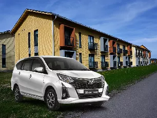uang muka mobil calya